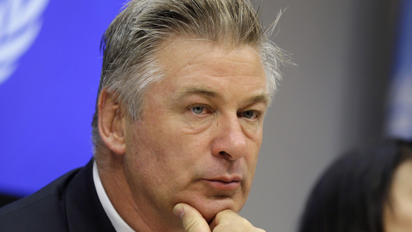 Alec Baldwin pleads not guilty to involuntary manslaughter charge | AP News