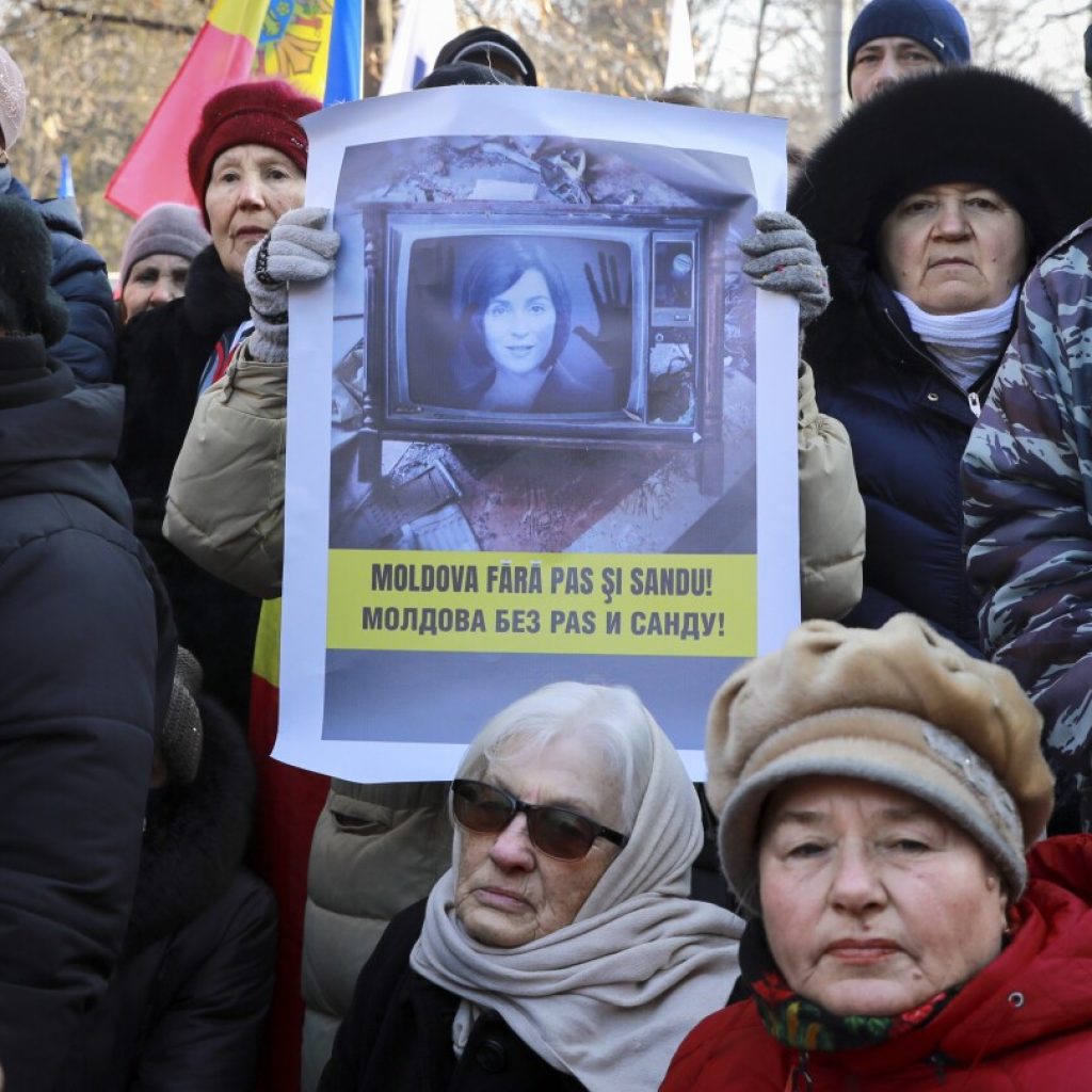 Thousands from Russia-friendly party join anti-government protest in Moldova’s capital | AP News