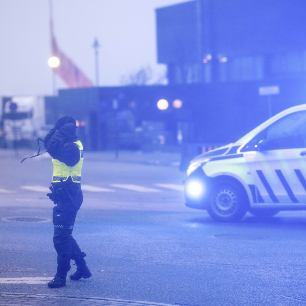 Norway’s most powerful storm in over 30 years rips roofs off houses, cuts power | AP News