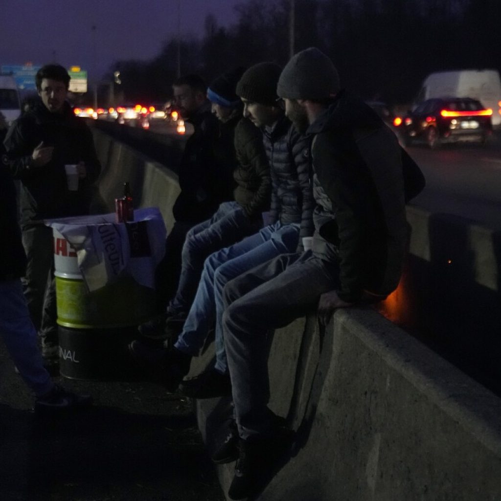 Farmers are blocking key roads between Belgium and the Netherlands in the latest sign of their anger | AP News