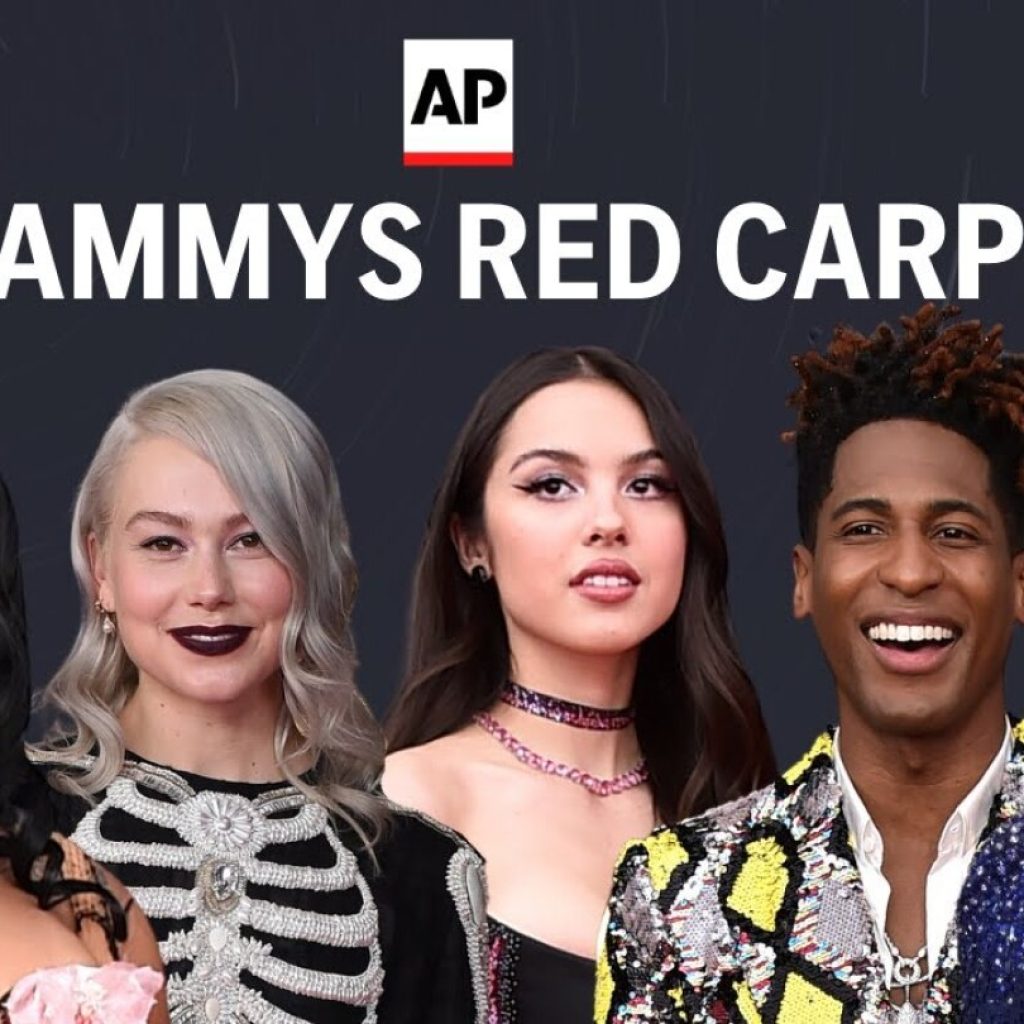 Grammys 2024 live updates | Red carpet, winners | AP News