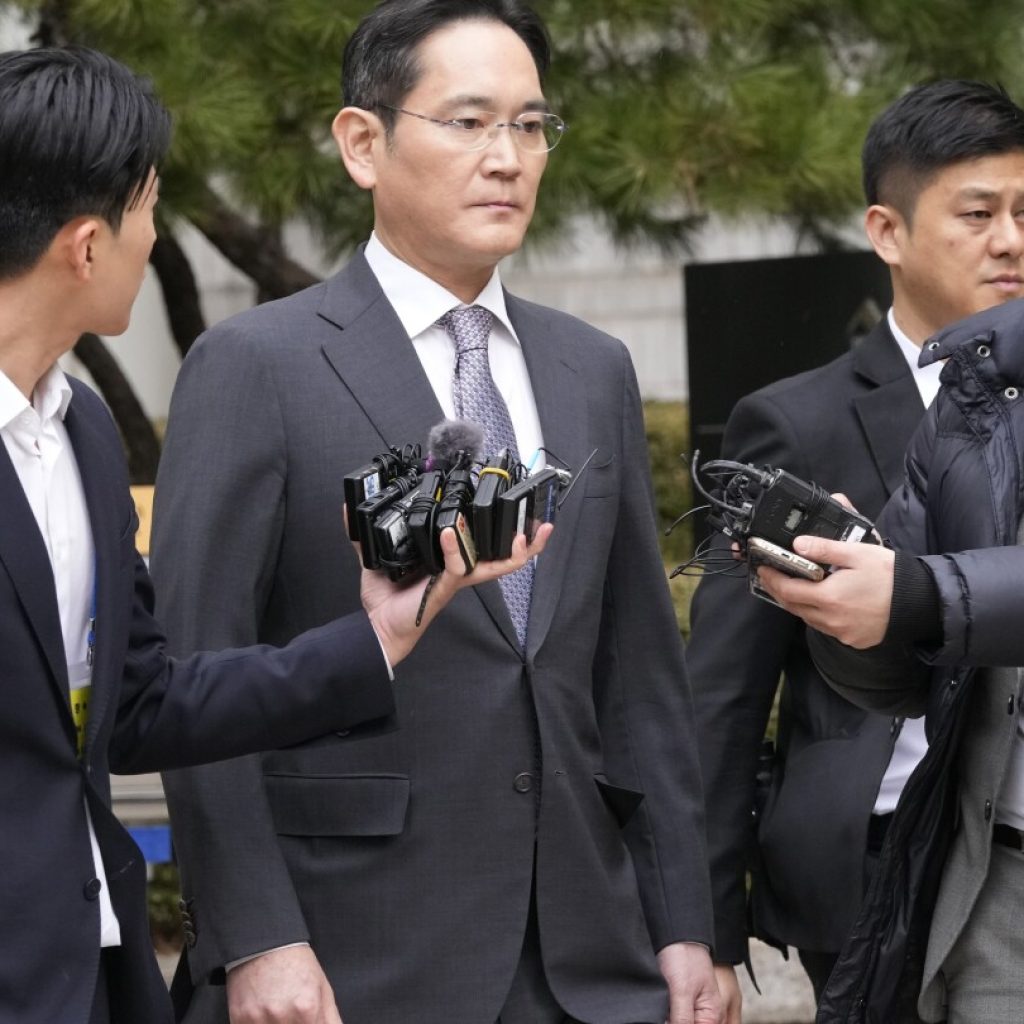 Samsung chief Lee Jae-yong is acquitted of financial crimes related to 2015 merger | AP News