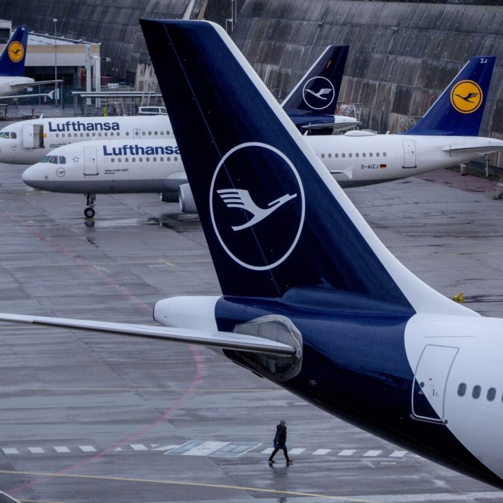 Union calls for Lufthansa ground staff at major German airports to strike on Wednesday | AP News