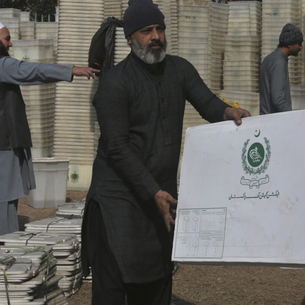 Pakistan’s election looks more like a coronation or a sure bet. Many voters are disillusioned | AP News