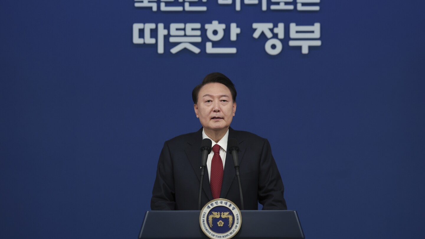 South Korean president reiterates that Seoul will not seek its own nuclear deterrent