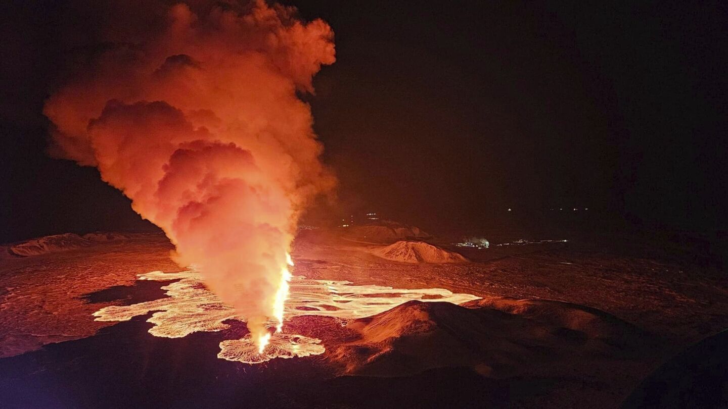 A volcano erupts in same part of southwestern Iceland where earlier activity required evacuations | AP News