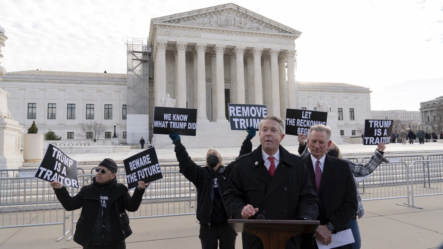 Supreme Court hears Trump ballot case: Watch live | AP News