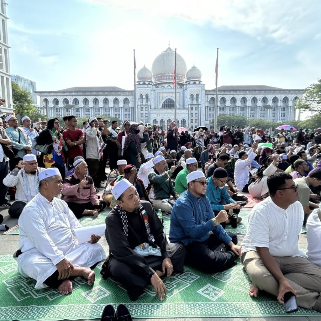 Malaysia’s top court invalidates Sharia state laws, provoking Islamist backlash