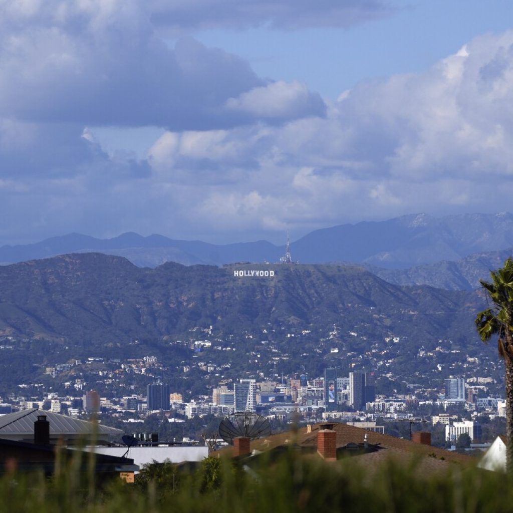 A 4.6-magnitude earthquake shakes greater Los Angeles. No reports of significant damage