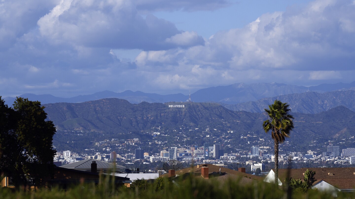 A 4.6-magnitude earthquake shakes greater Los Angeles. No reports of significant damage