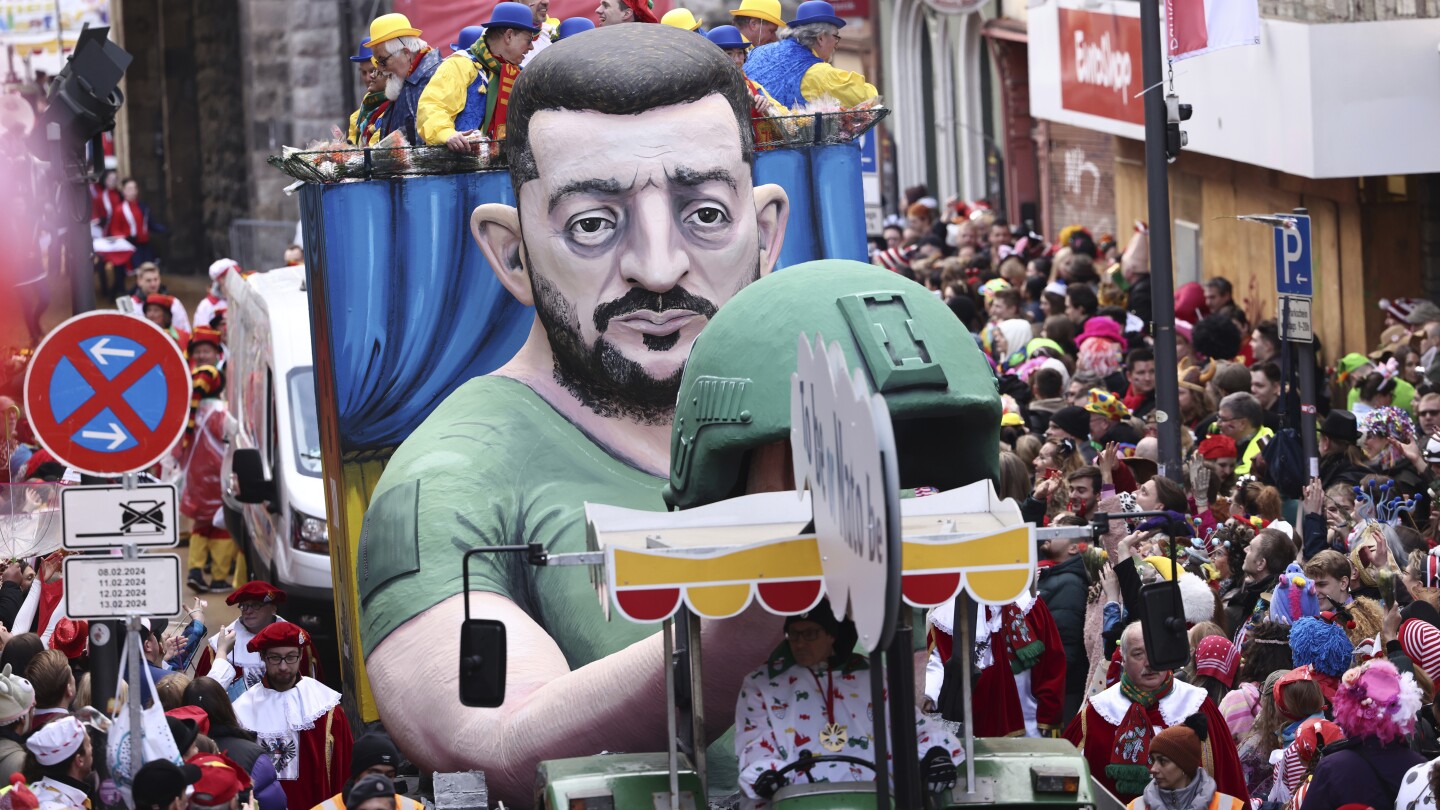 Floats at Germany’s Carnival parades satirize leading political figures