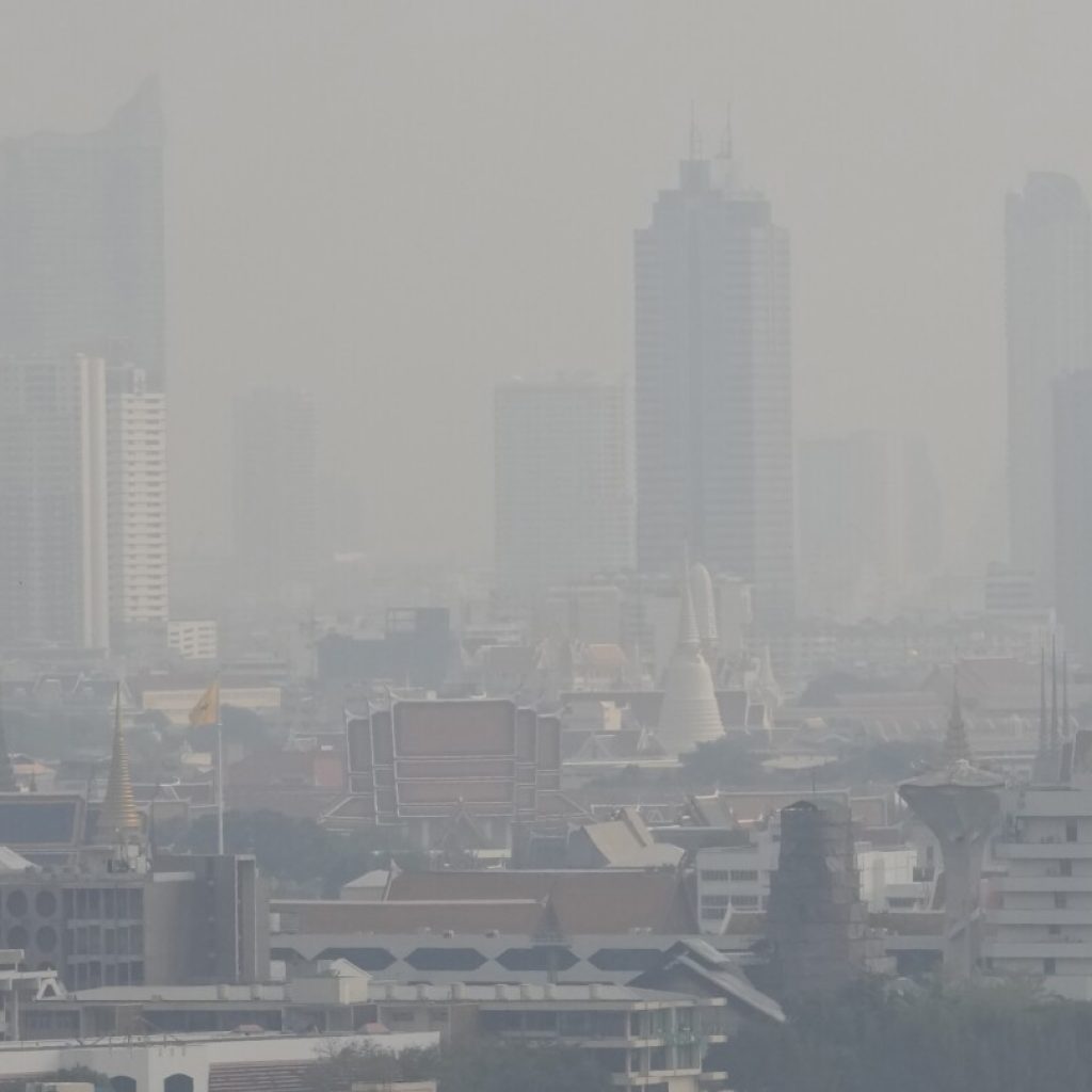 High air pollution levels in Thai capital spark order for city employees to work from home