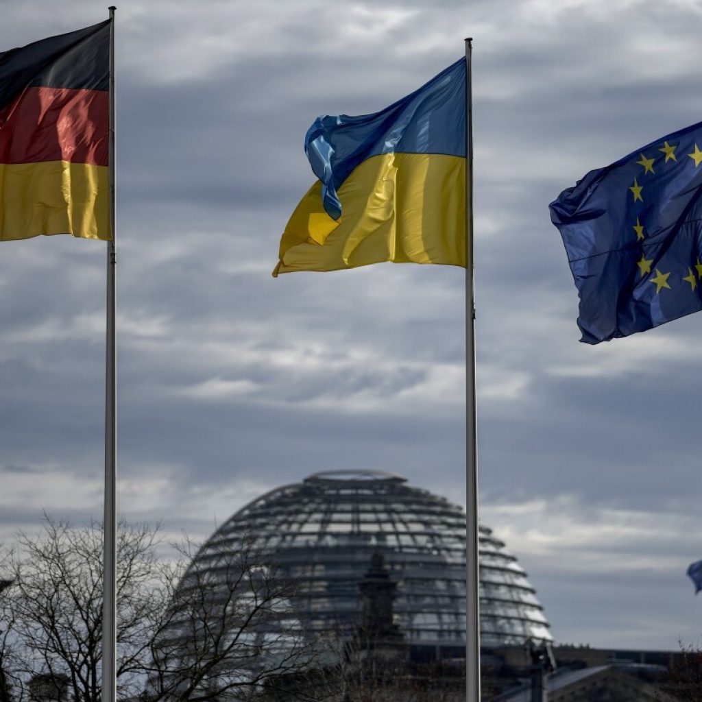 Ukraine’s Zelenskyy will sign security agreements with Germany, France as Kyiv shores up support