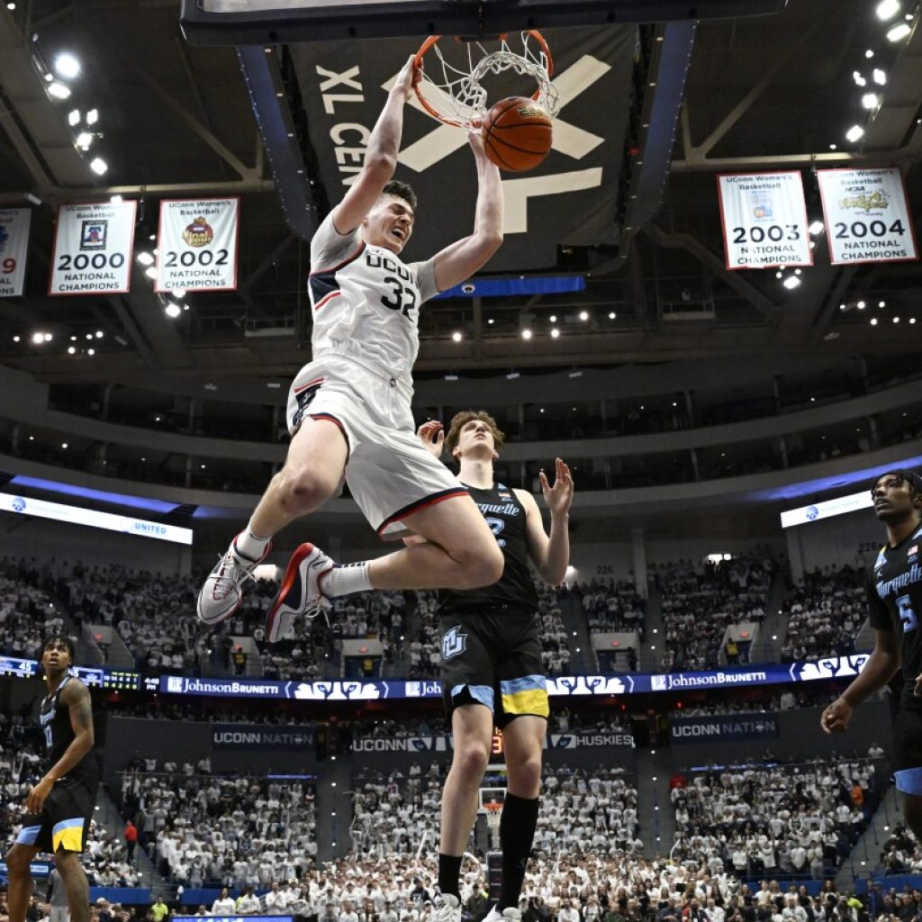 UConn is unanimous No. 1 in AP Top 25. No. 21 Washington State ends 302-week poll drought