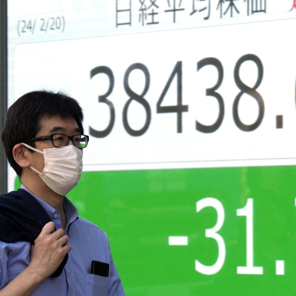 Stock market today: Asian shares trade mixed after Wall Street was closed for a holiday