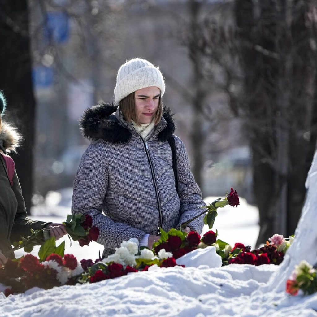 Navalny’s mother appeals to Putin to release her son’s body so she can bury him with dignity