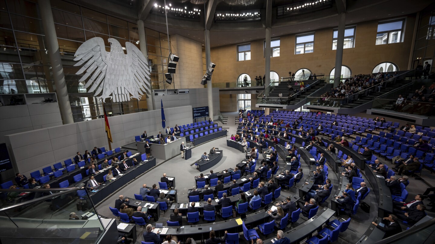 German lawmakers back sending further long-range weapons to Ukraine, but vague on details