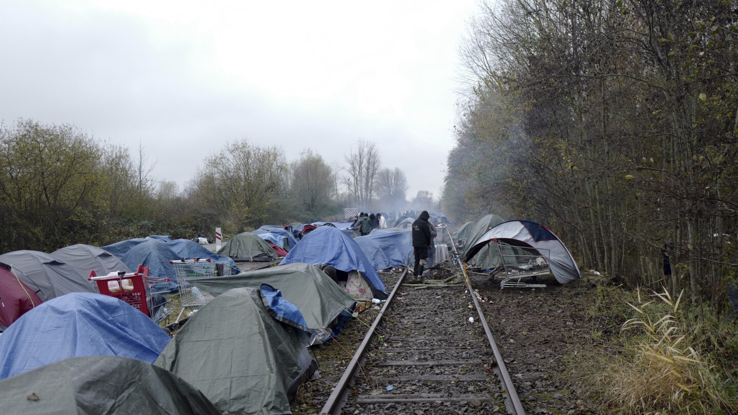 UK and EU agree to cooperate on tackling illegal immigration as post-Brexit relations thaw further