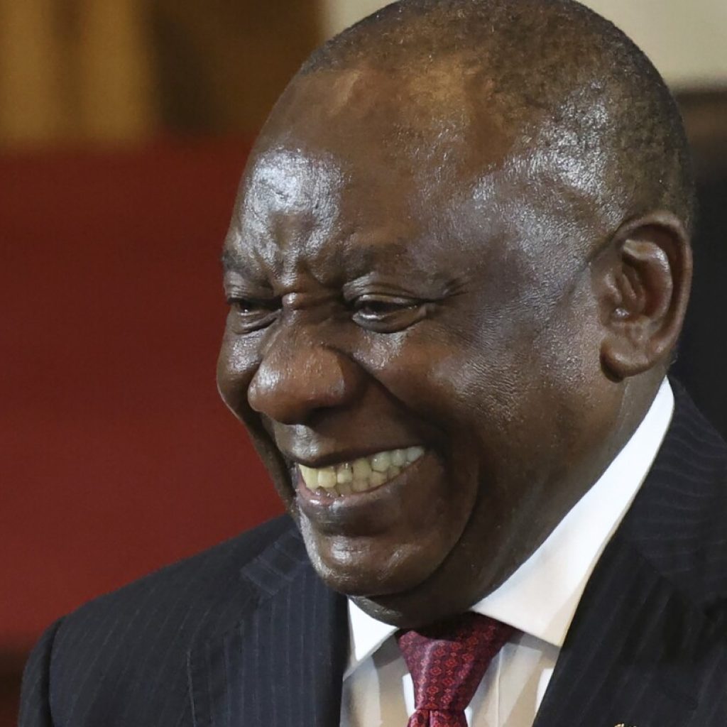 South African prosecutors seek extradition orders in the case of $580K stolen from the president