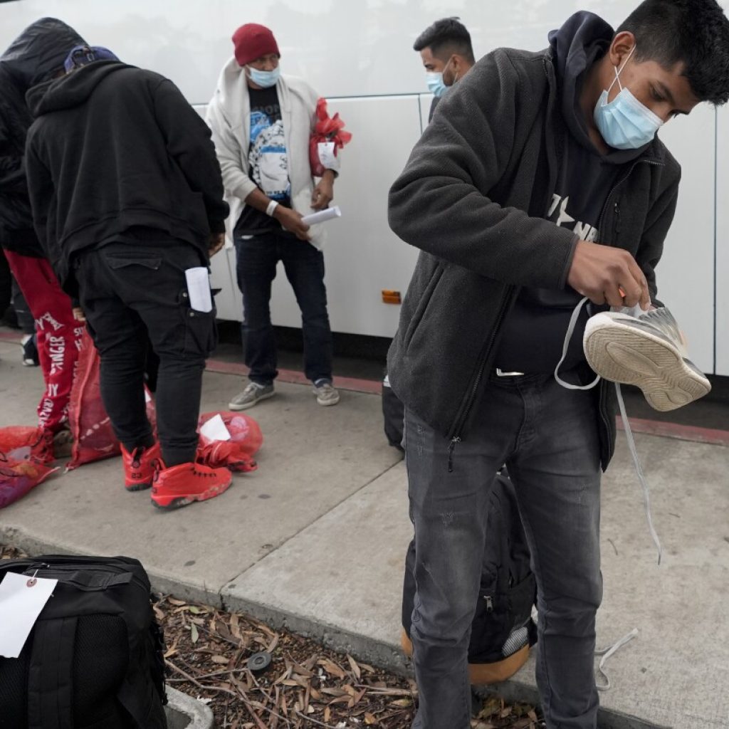 Border Patrol releases hundreds of migrants at a bus stop after San Diego runs out of aid money