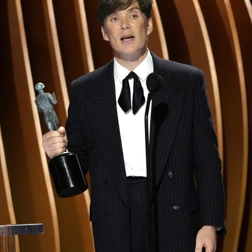 Complete list of winners at the 30th Screen Actors Guild Awards