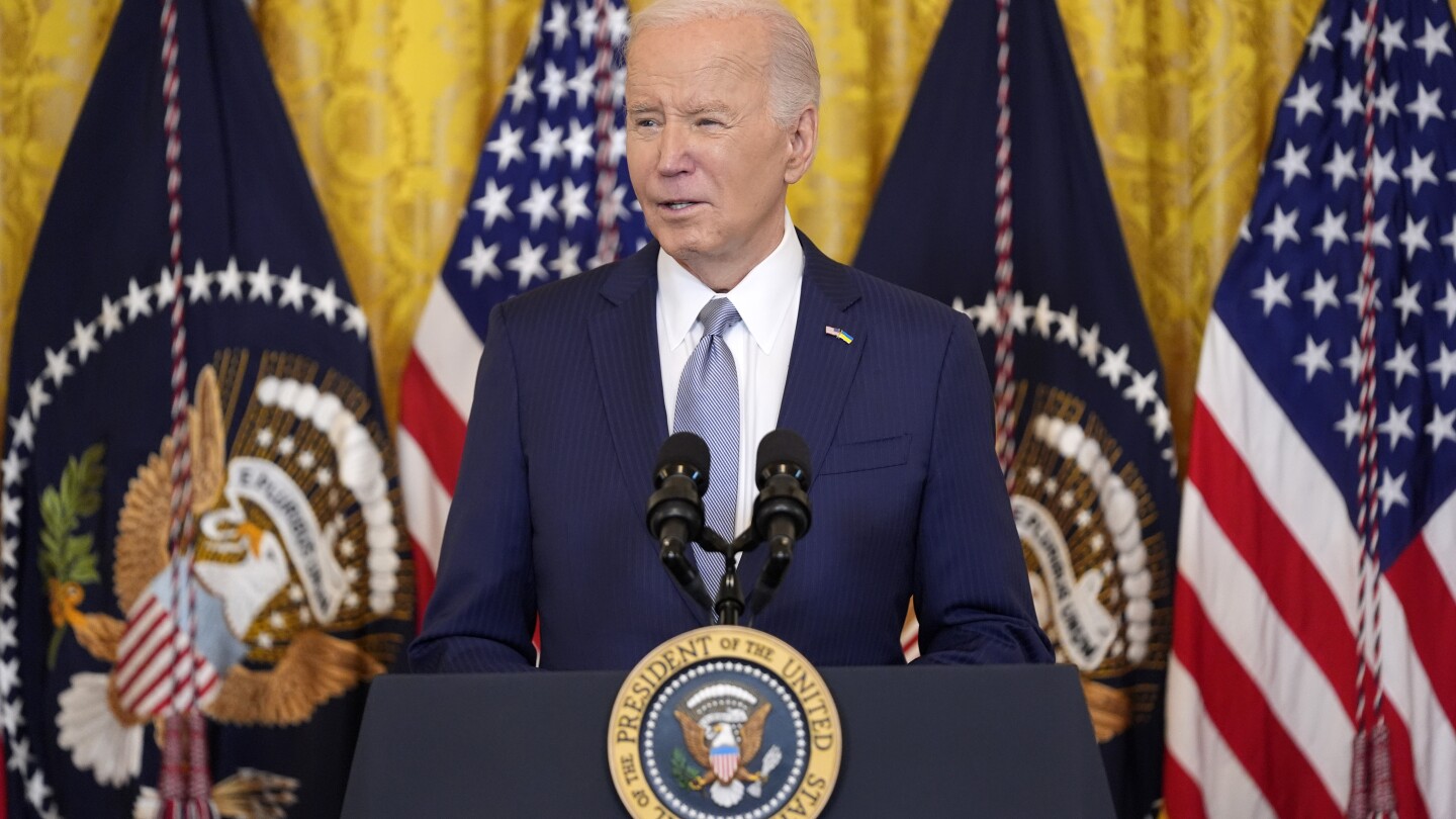 Biden is summoning congressional leaders to the White House to talk Ukraine and government funding