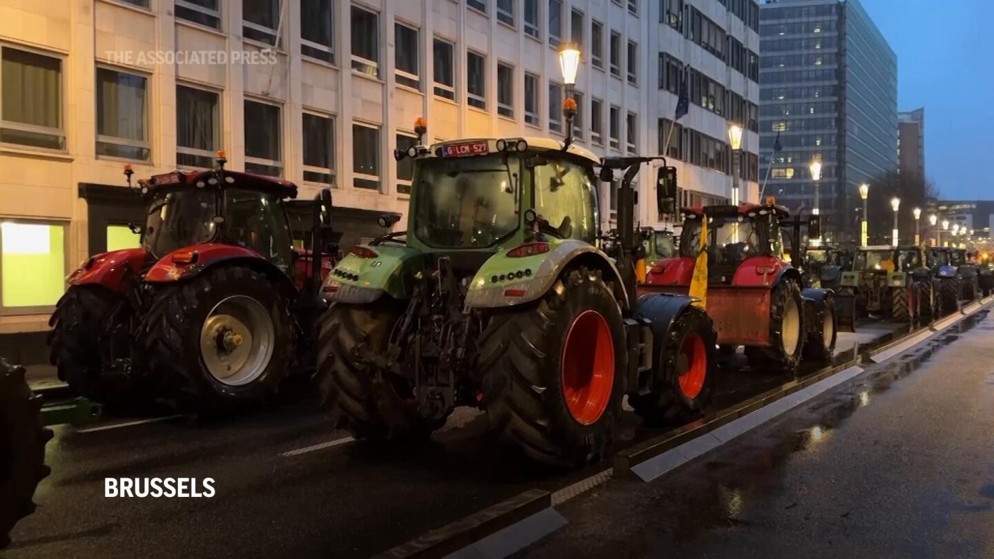 Protesting farmers bring tractors back to Brussels as agriculture ministers meet | AP News