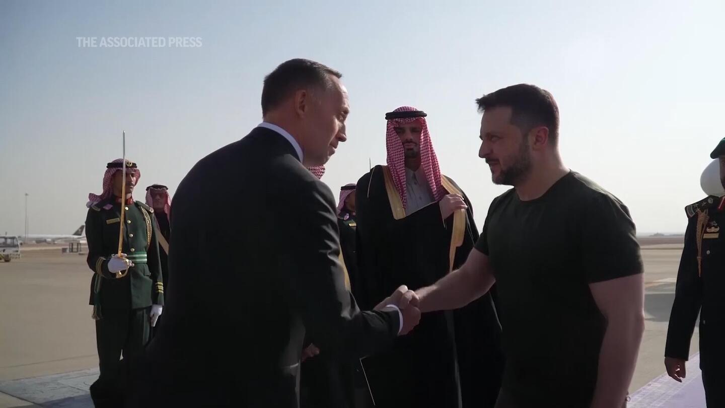 Ukrainian President Zelenskyy arrives in Saudi Arabia to meet Crown Prince Mohammed bin Salman | AP News