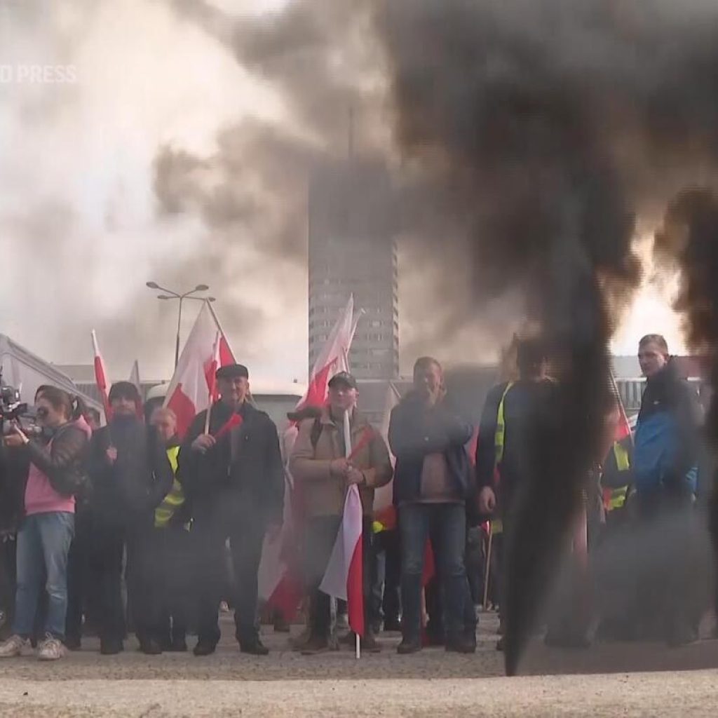 Polish farmers march to protest Ukrainian imports and EU policies | AP News