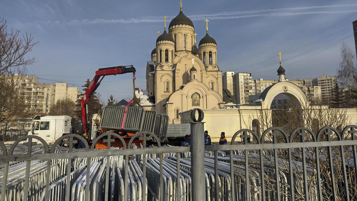 Increased security ahead of Navalny’s funeral | AP News