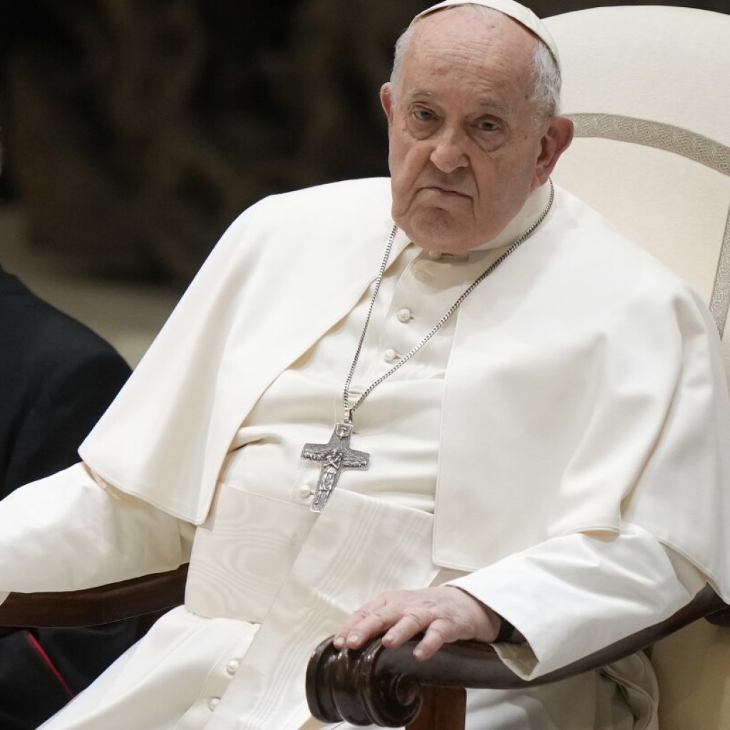 Pope asks an aide to read a speech aloud for him, raising further concerns over his health