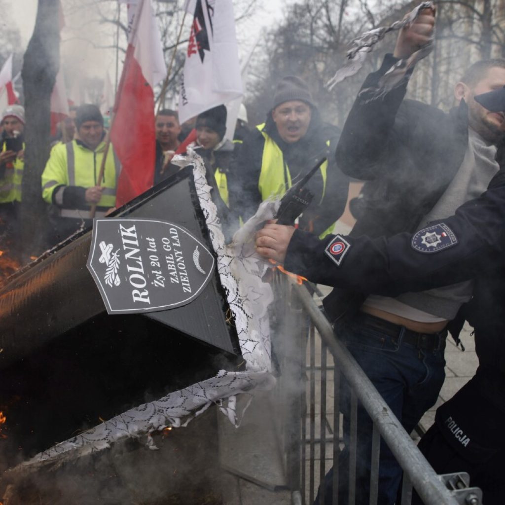 Paving stones thrown at Polish police in farmer protest, injuring several officers