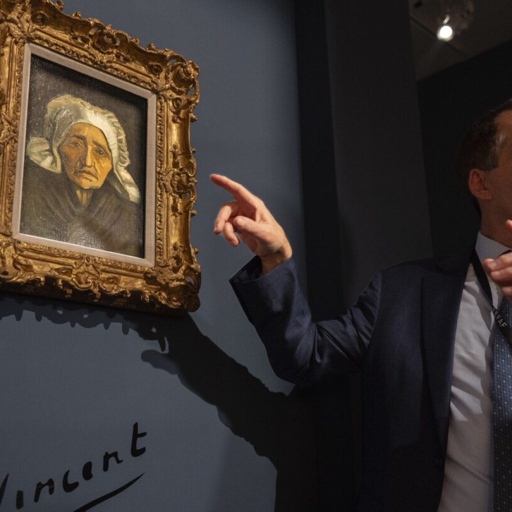 Old Masters and Roman statues vie for the attention of well-heeled collectors at Dutch art fair