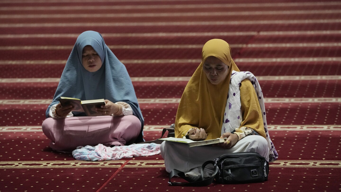 Ramadan kicks off in much of Asia, a day after most of the Middle East