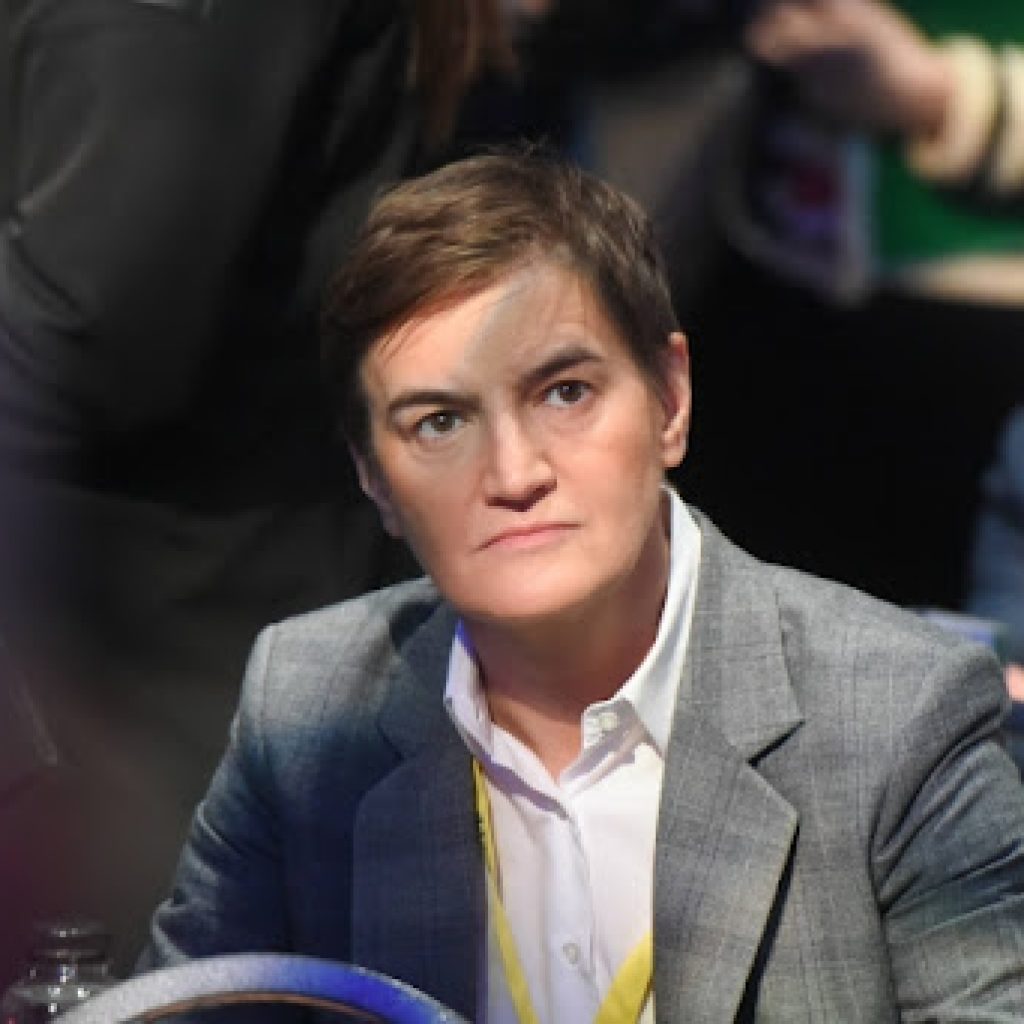 Brnabić: Sinoć napadnute još dve aktivistkinje SNS-a