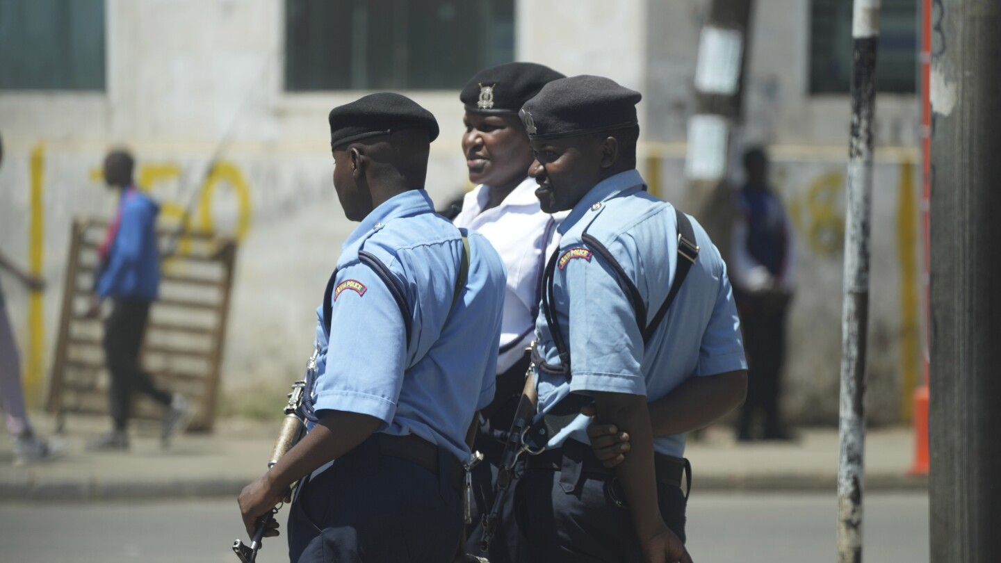 Kenya’s president reaffirms commitment to deploy a police force to Haiti to help quell gang violence