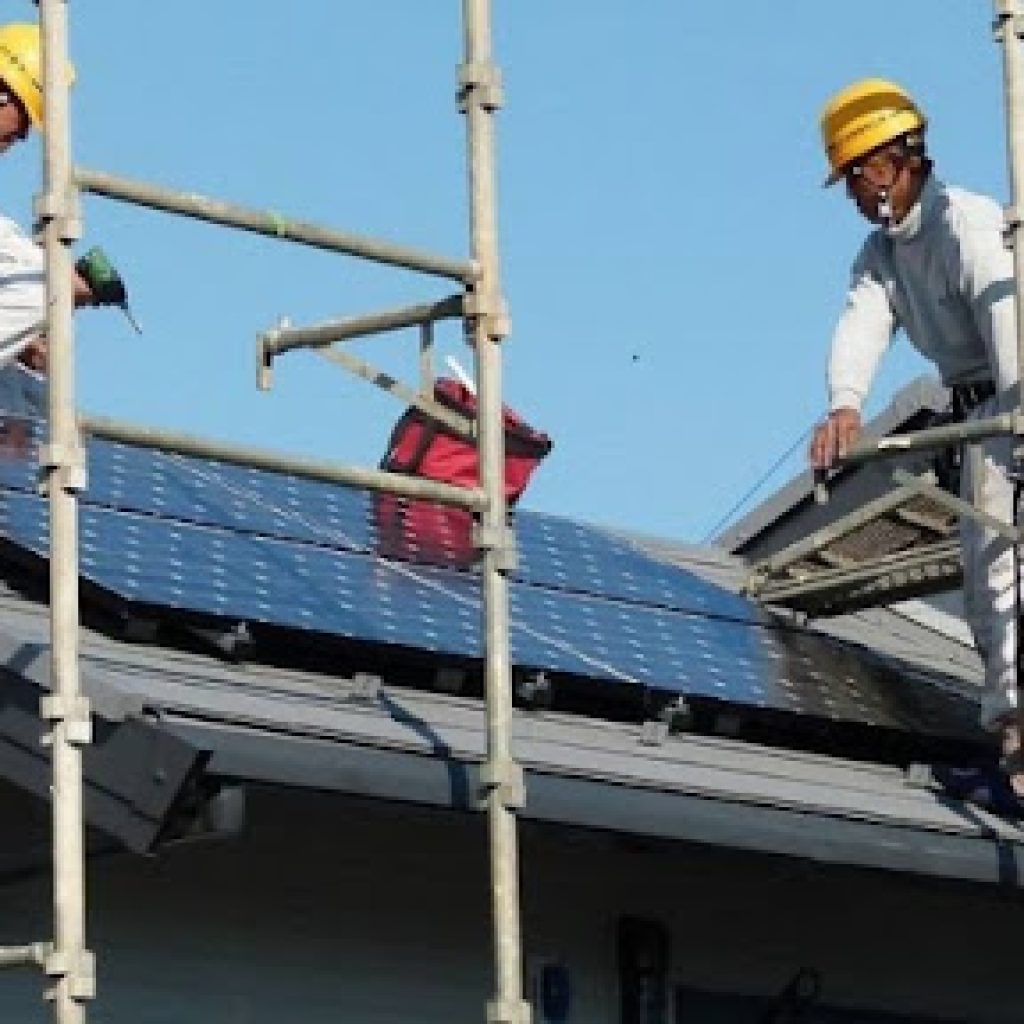 Grad najavio postavljanje malih solarnih elektrana na dve škole u Beogradu