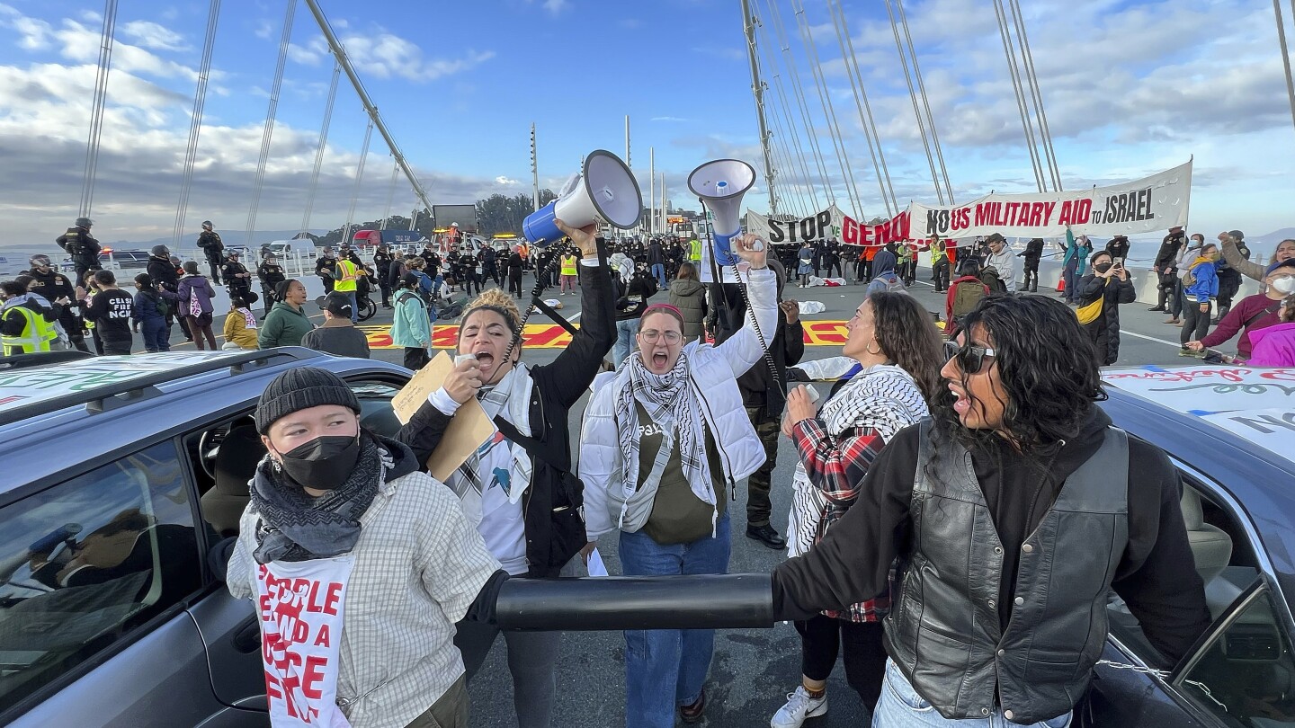 San Francisco protesters who blocked bridge to demand cease-fire will avoid criminal proceedings