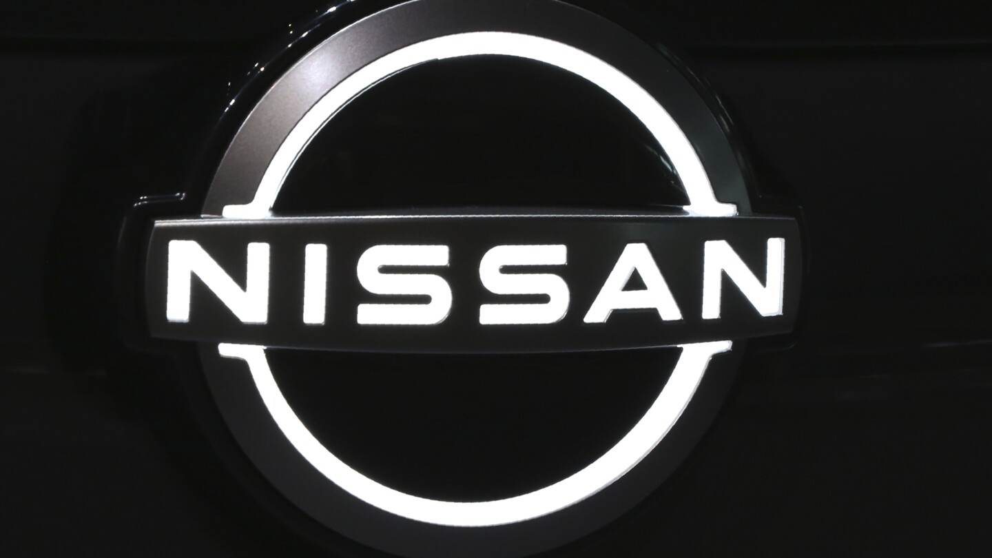 Honda and Nissan agree to work together on developing electric vehicles and intelligence technology