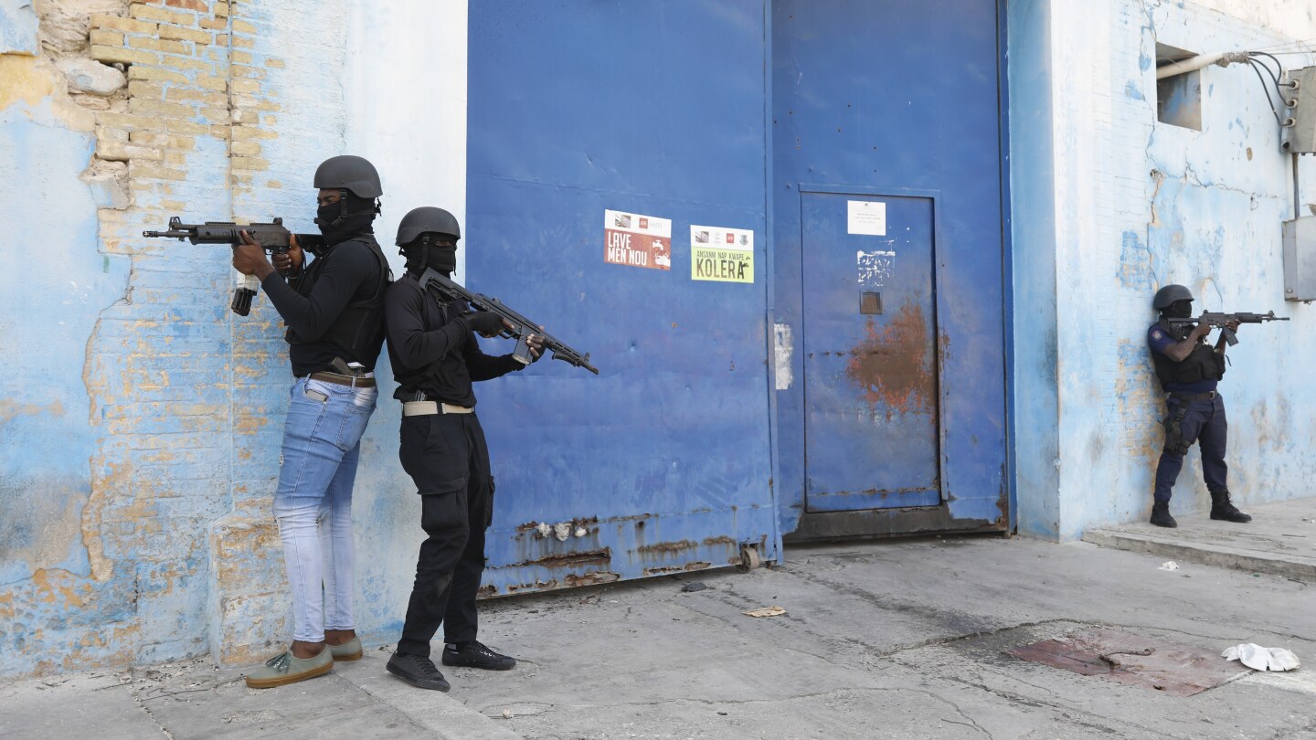 Guatemala says offices of its honorary consul in Haiti have been ransacked