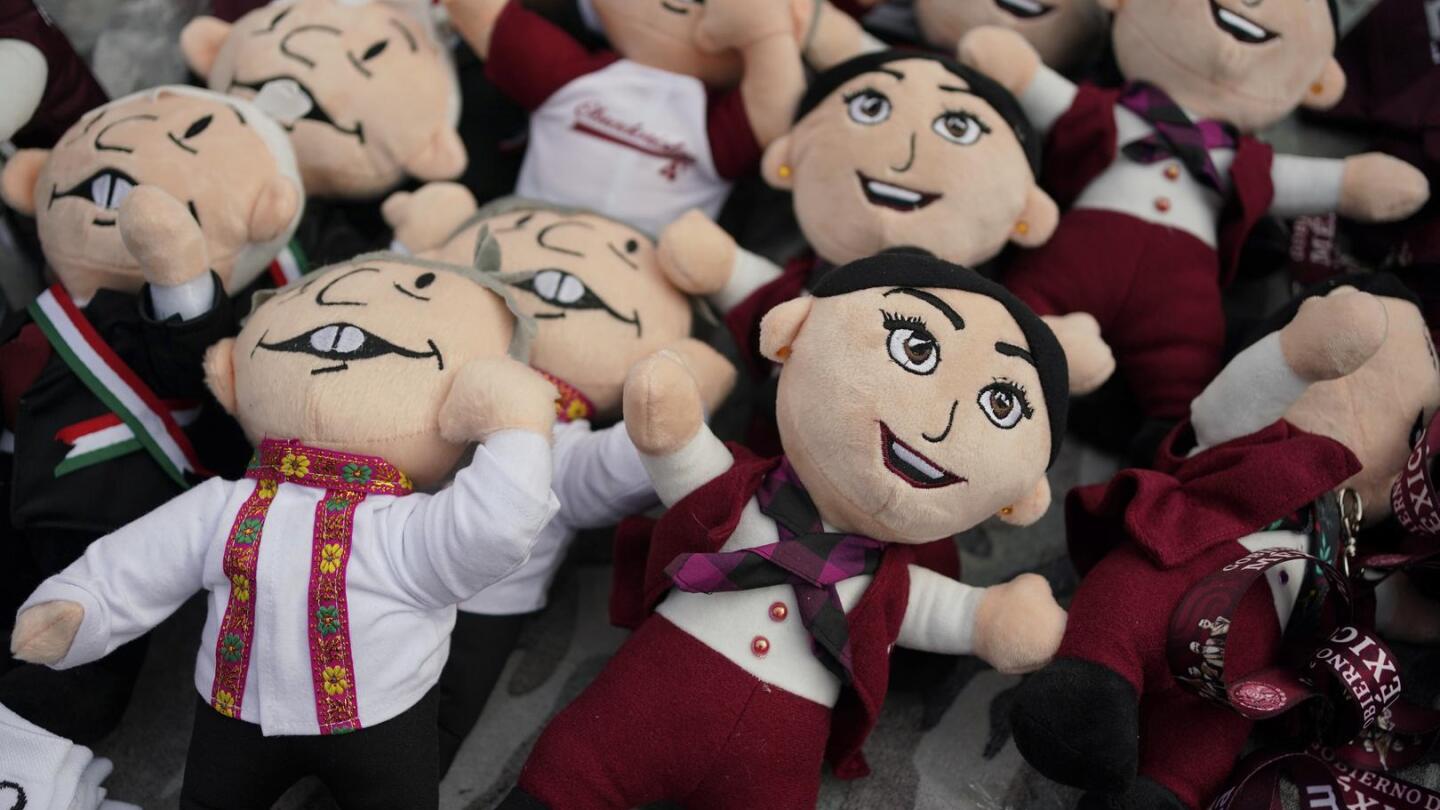 Souvenirs reflect Mexican President’s popularity | AP News