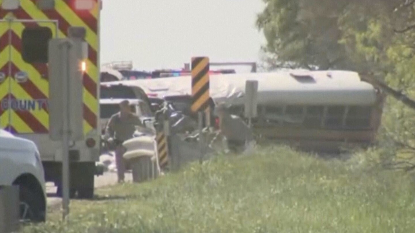 Texas school bus with more 40 students crashes, killing 2 people, authorities say