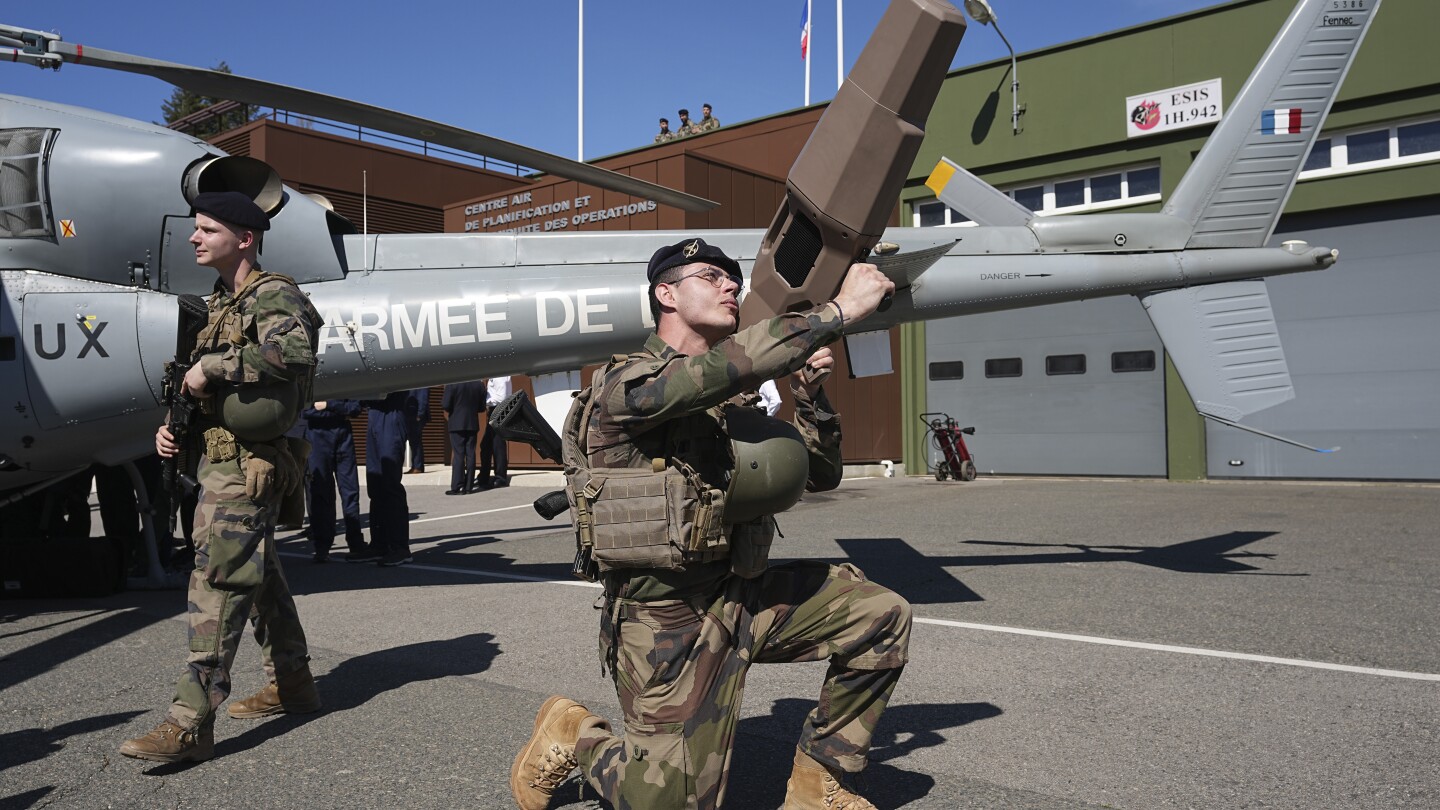 France raises its security readiness to highest level after attack in Russia, worried about IS