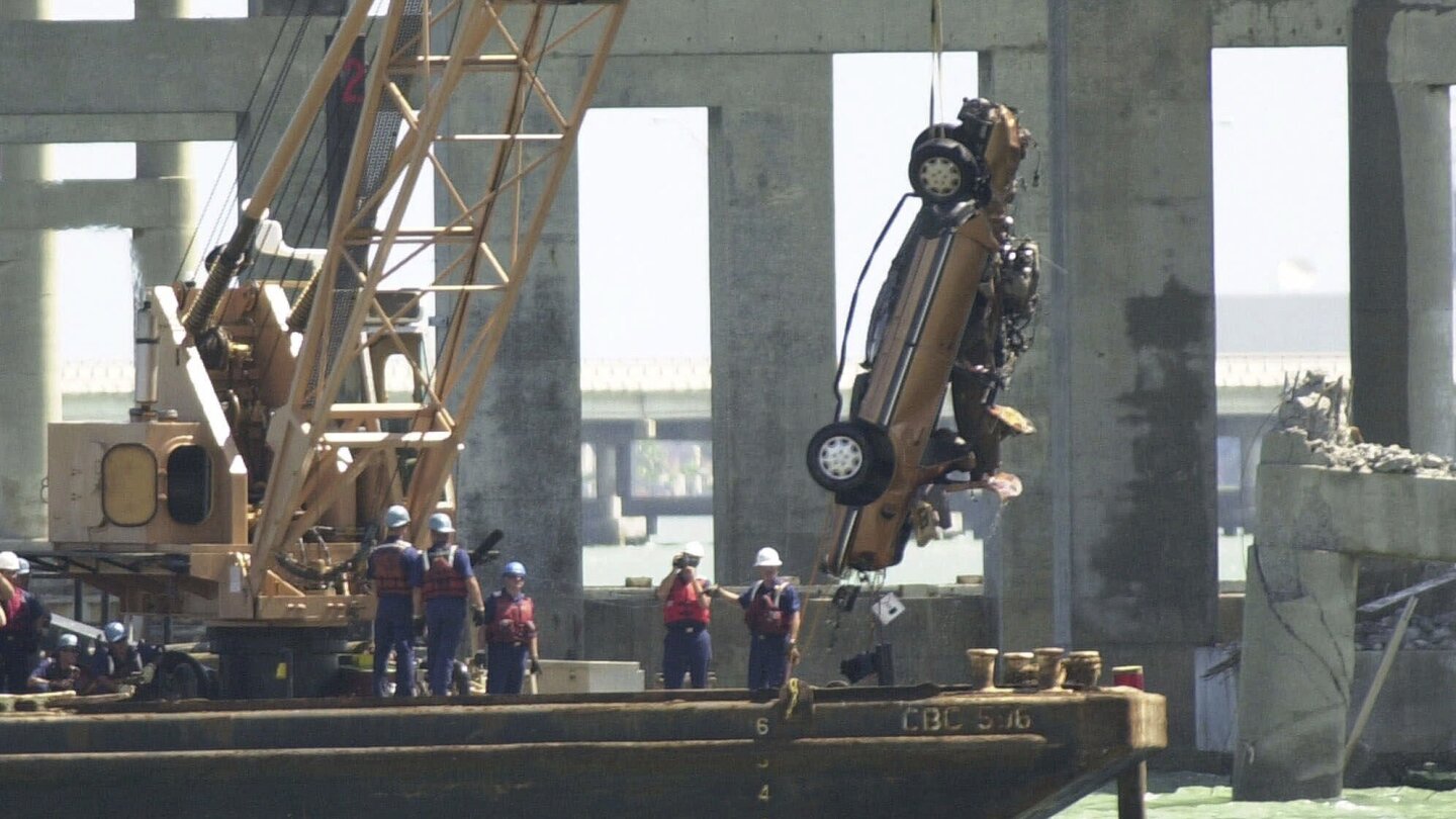 Driving along … and the roadway vanishes beneath you. What’s it like to survive a bridge collapse?