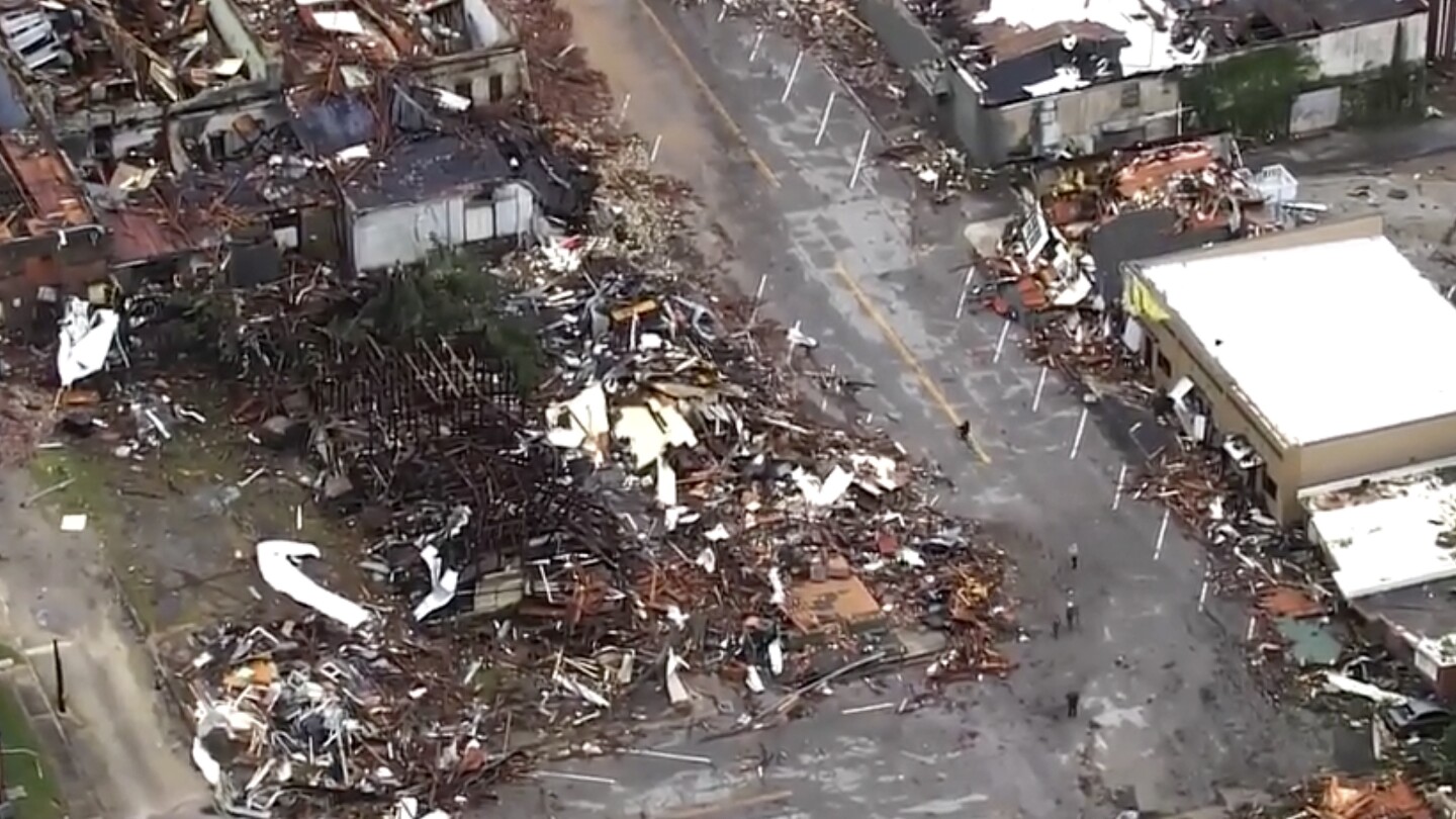 Oklahoma towns hard hit by tornadoes begin long cleanup after 4 killed in weekend storms