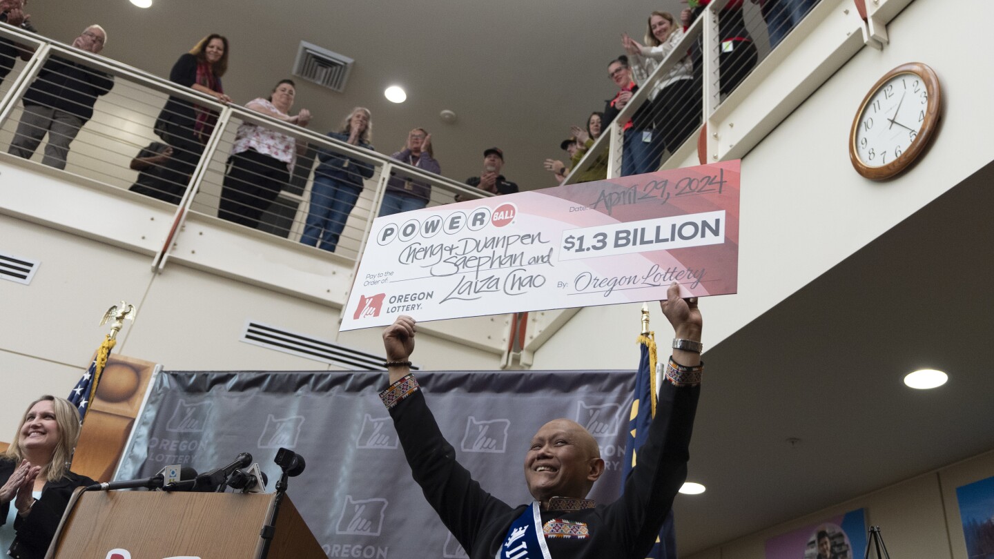 Immigrant’s $1.3B Powerball win spotlights the Iu Mien community