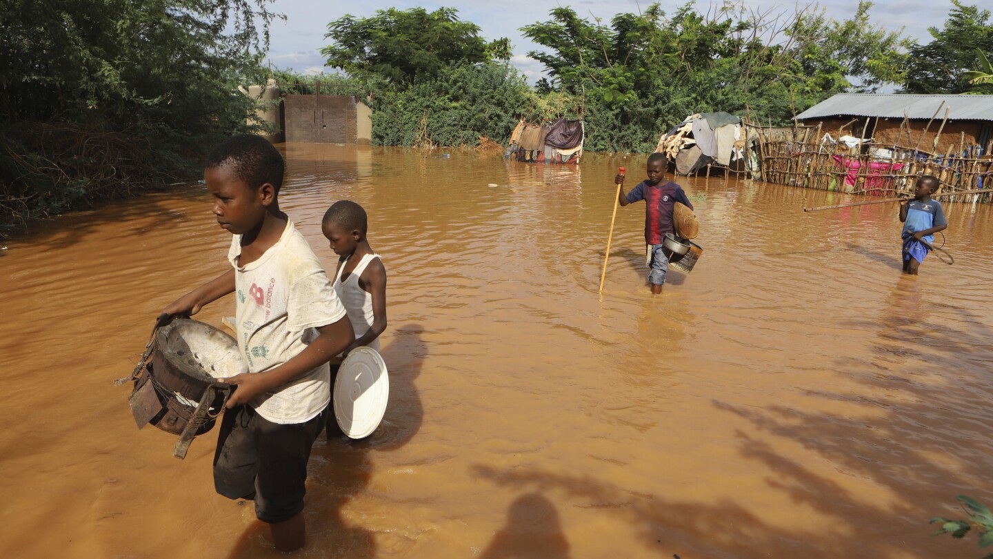 What’s causing the catastrophic rainfall in Kenya?