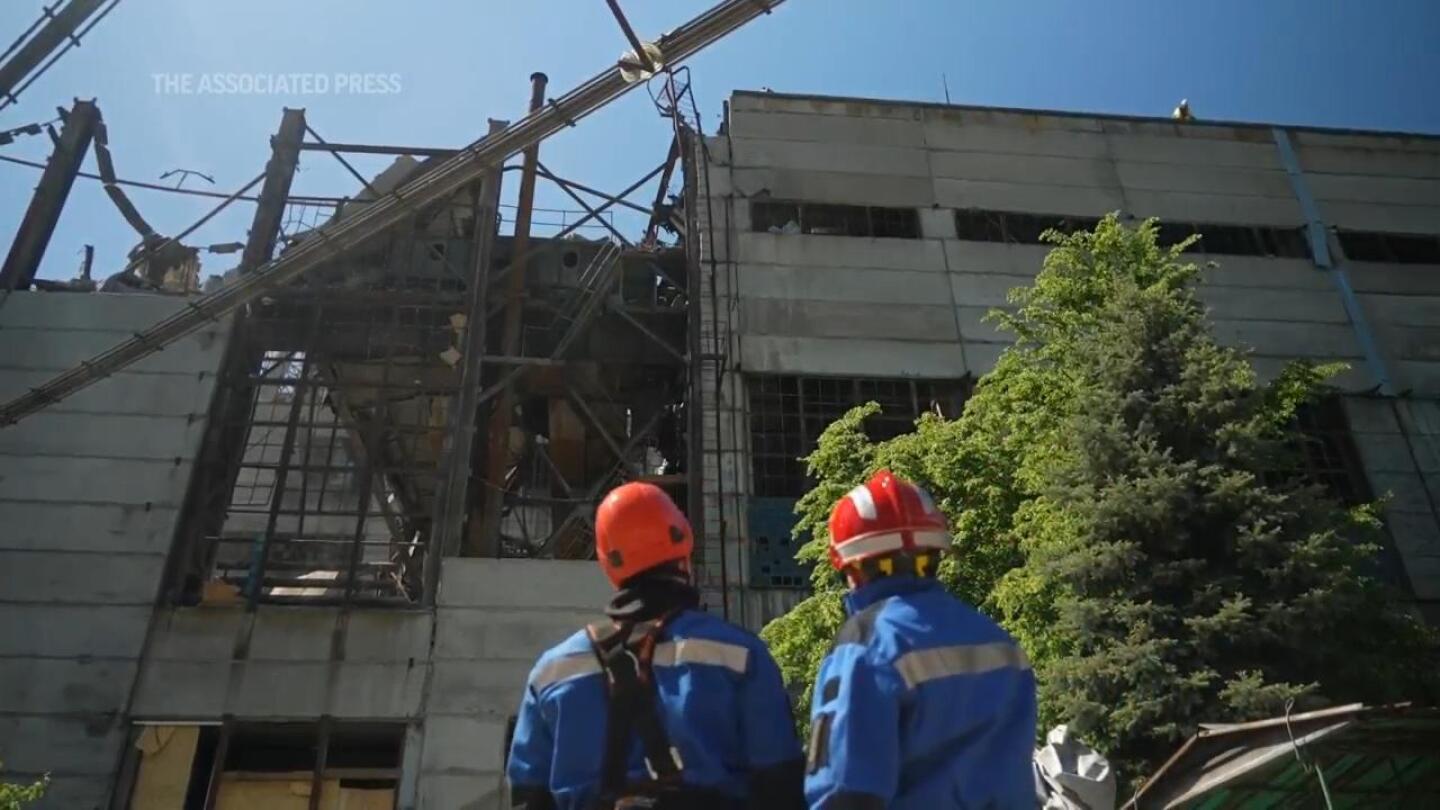 Ukrainian energy workers struggle to repair damage from airstrikes on energy grid