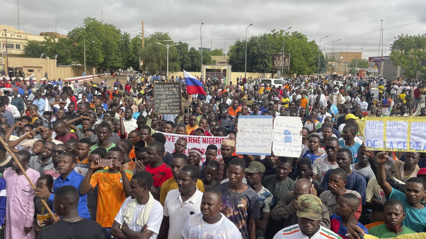 Russian trainers move to Niger airbase where small number of US troops remain