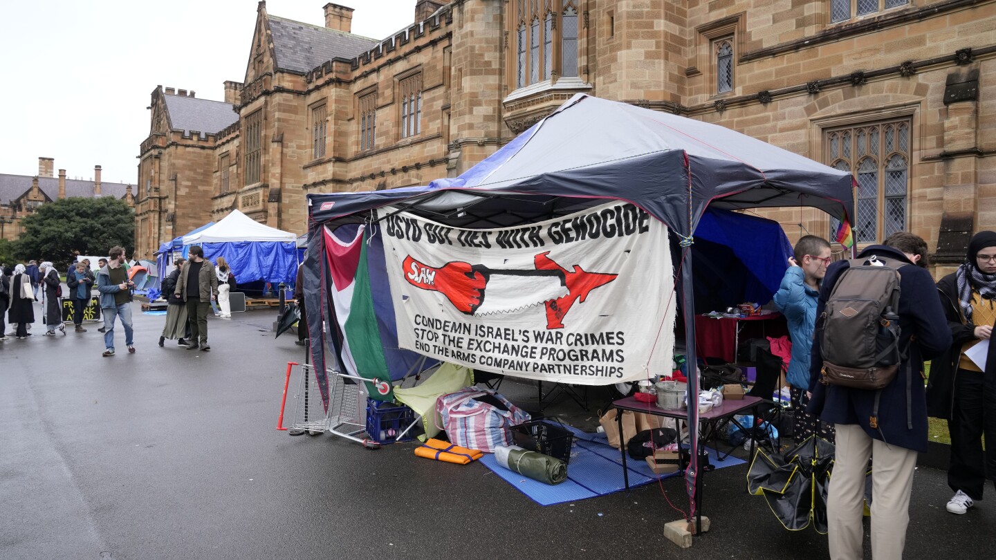 Pro-Palestinian protesters set up encampments at universities in Australia